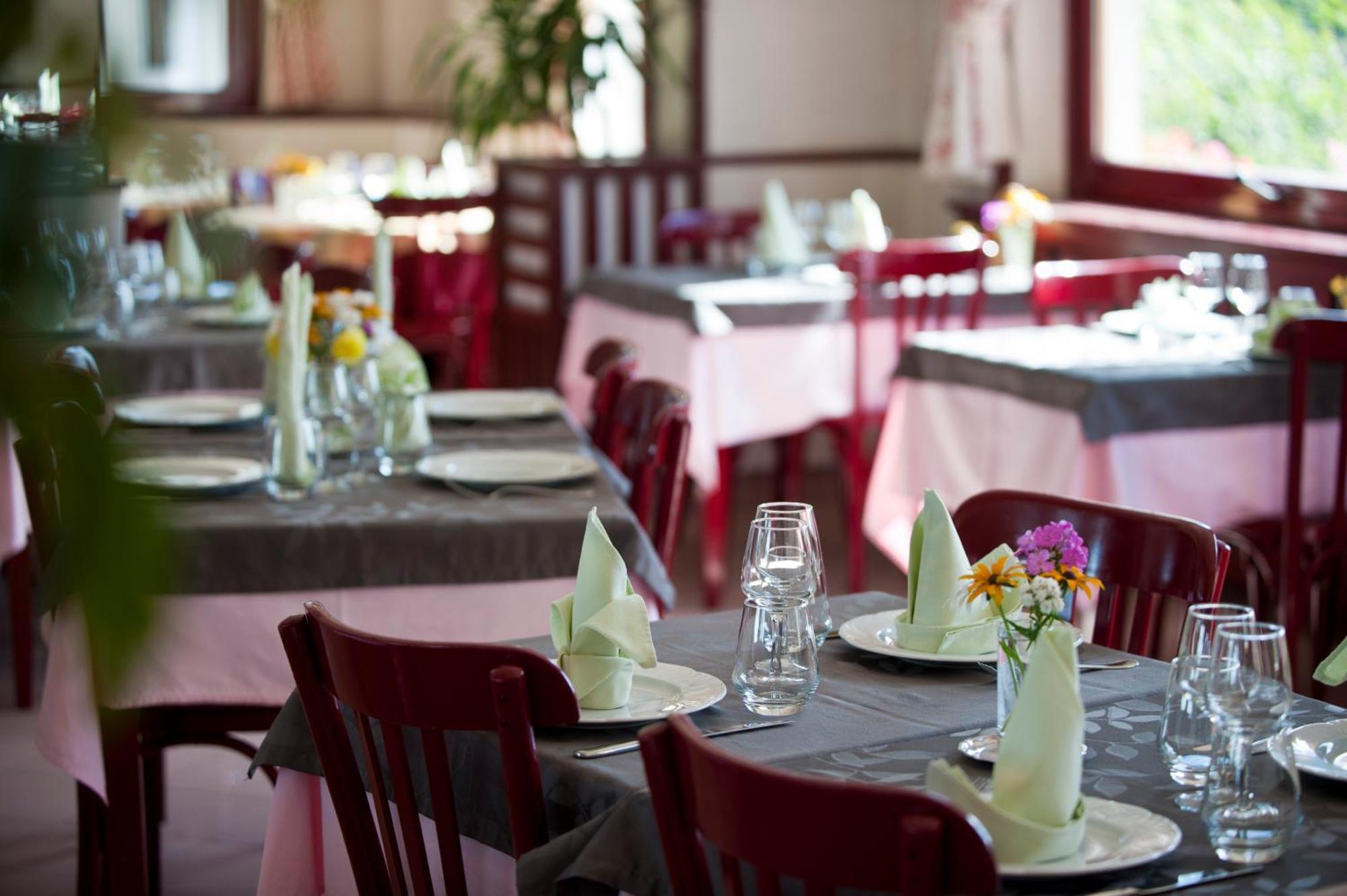 סן-ז'אן-דה-סיקסט Logis Hotel & Spa Beau-Site מראה חיצוני תמונה
