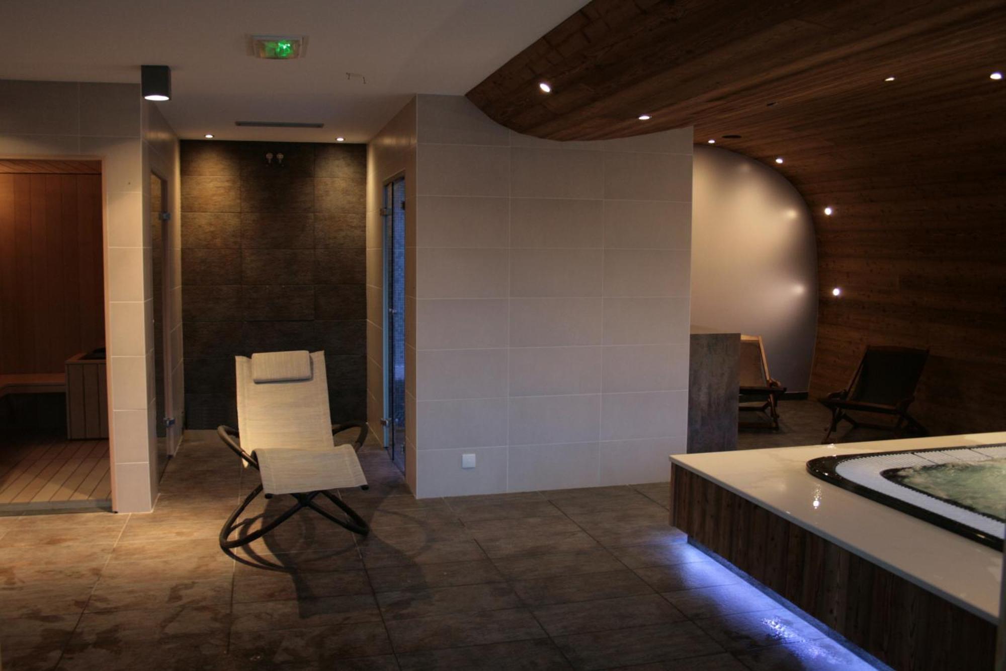 סן-ז'אן-דה-סיקסט Logis Hotel & Spa Beau-Site מראה חיצוני תמונה