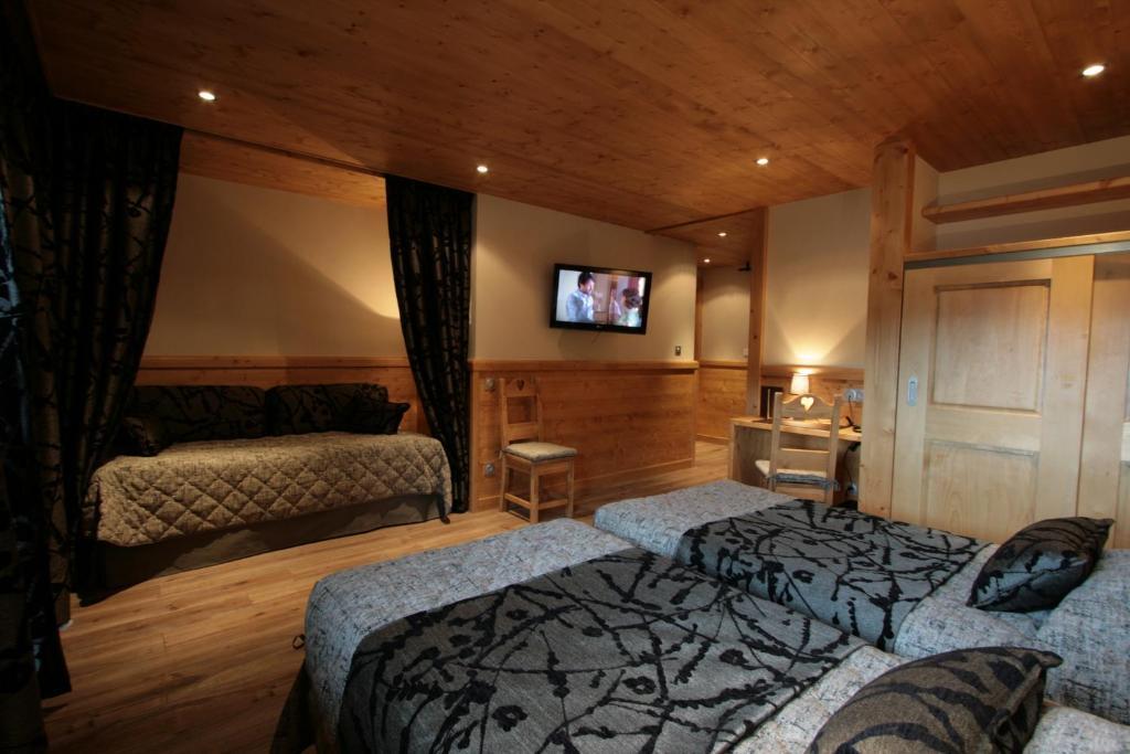 סן-ז'אן-דה-סיקסט Logis Hotel & Spa Beau-Site חדר תמונה