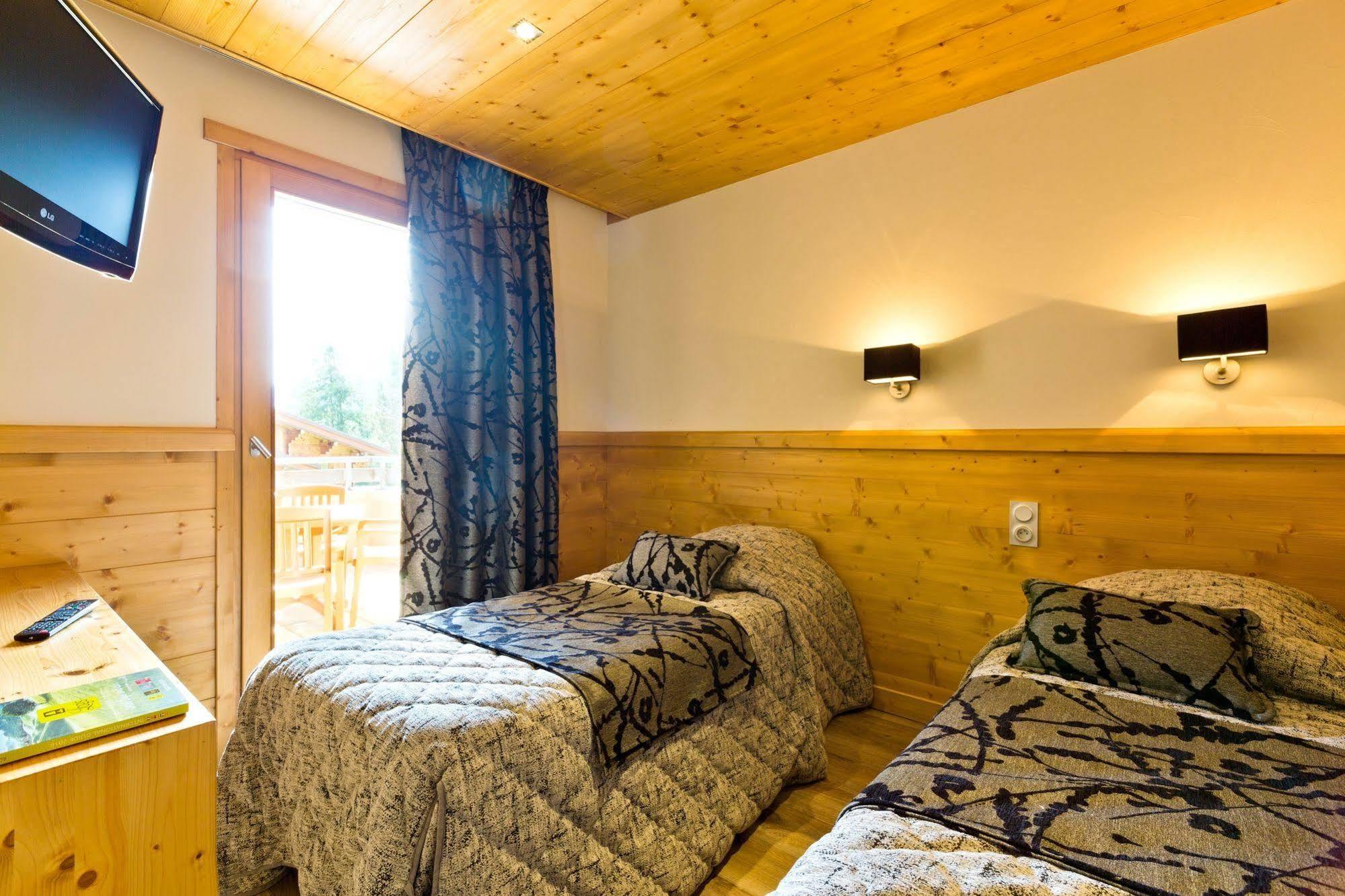 סן-ז'אן-דה-סיקסט Logis Hotel & Spa Beau-Site מראה חיצוני תמונה